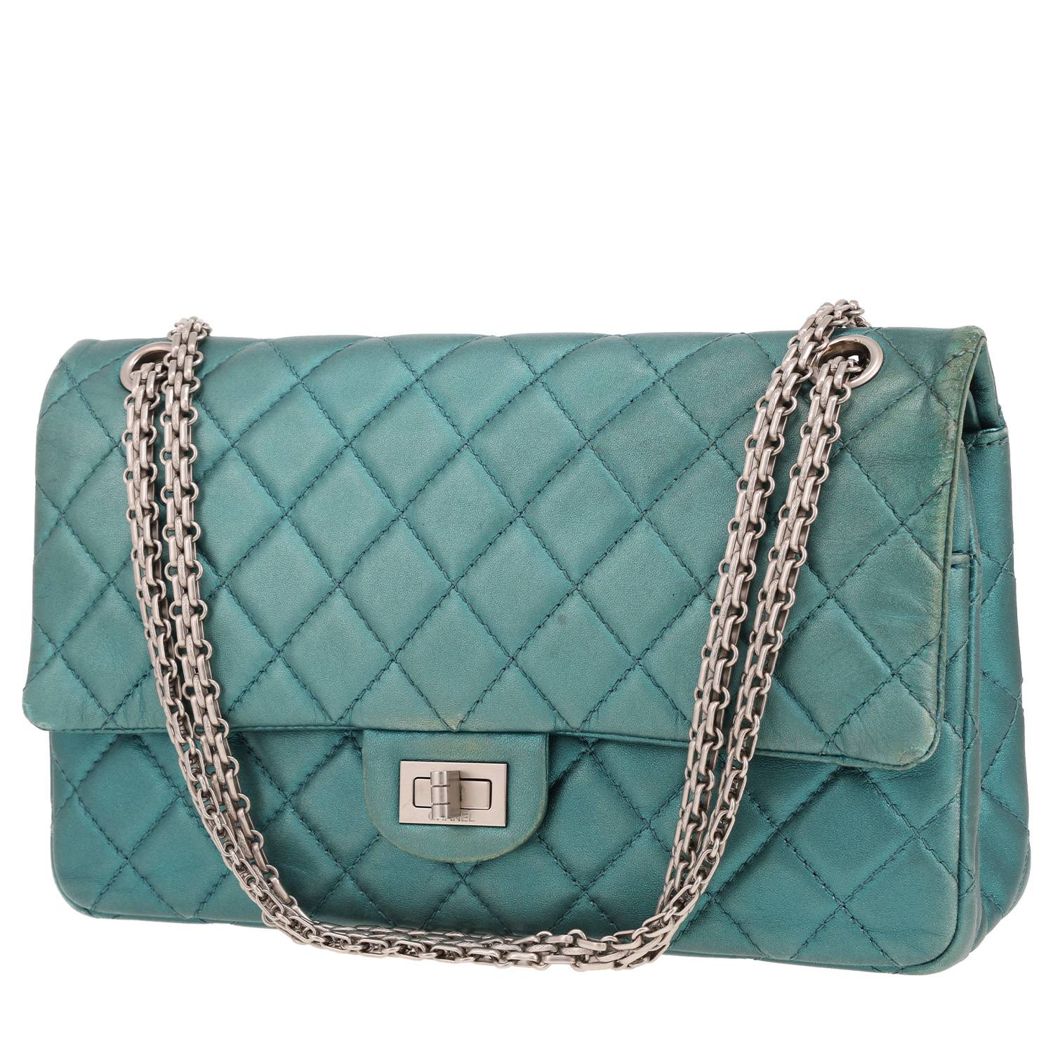 Chanel 2.55 shoulder bag in blue quilted iridescent leather