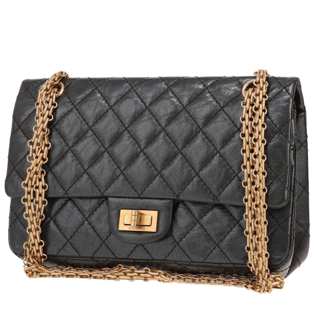 Chanel 2.55 shoulder bag in green quilted iridescent leather