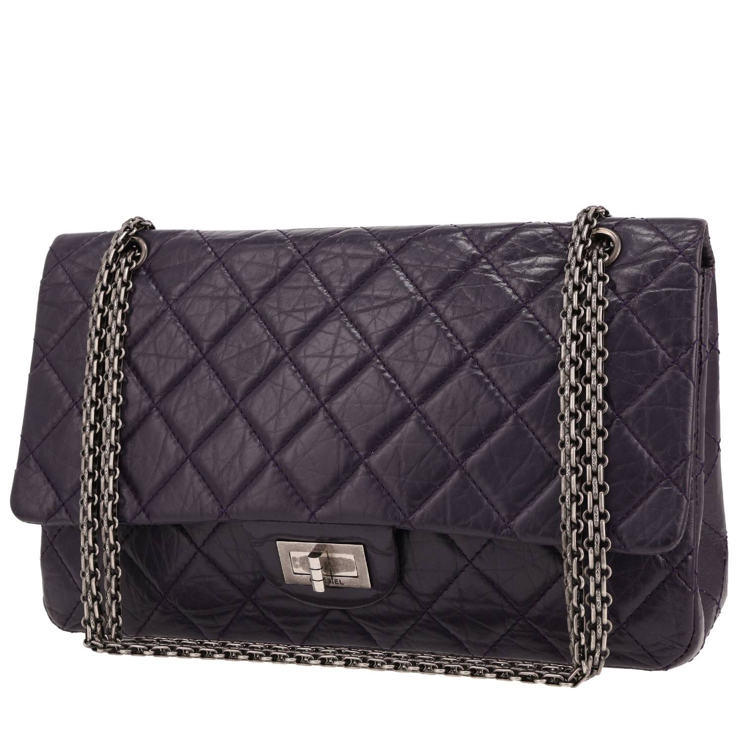 Chanel 2.55 shoulder bag in purple quilted leather