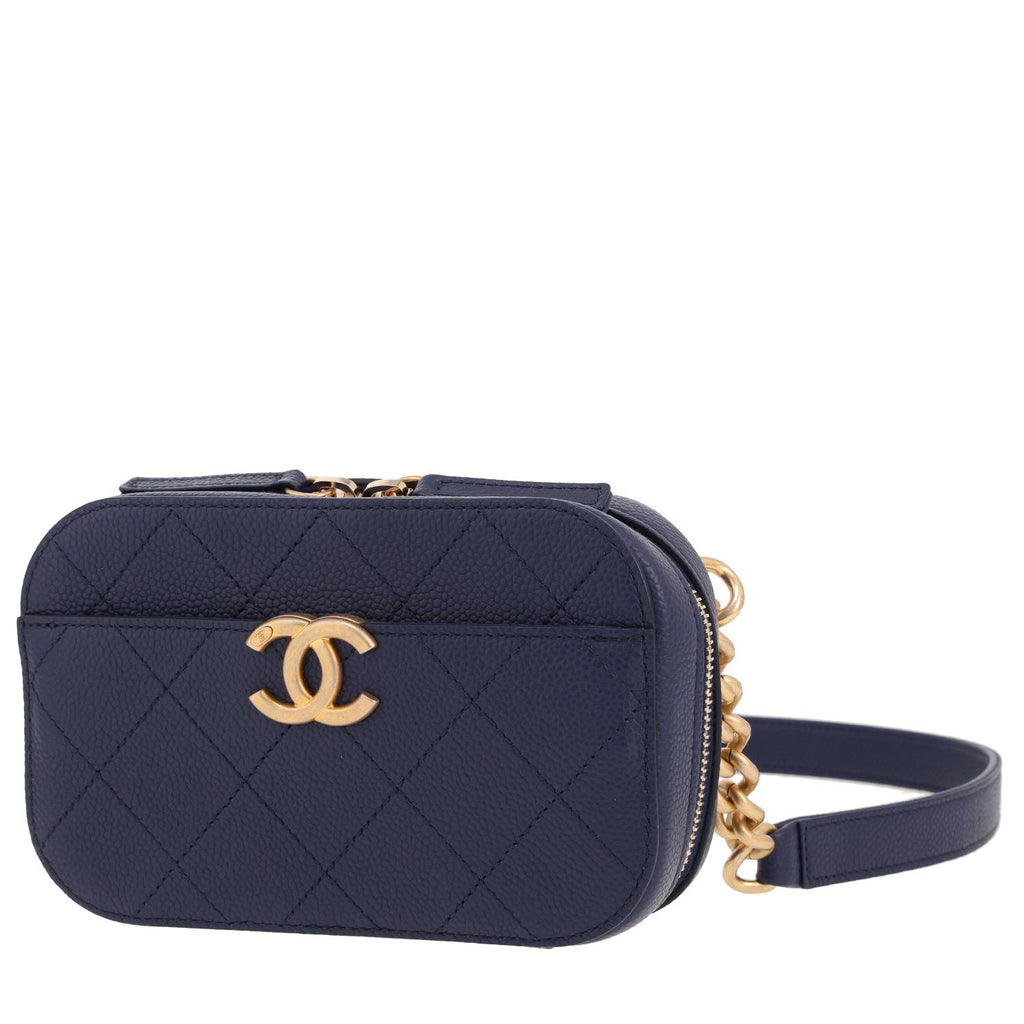 Chanel clutch-belt in blue quilted grained leather