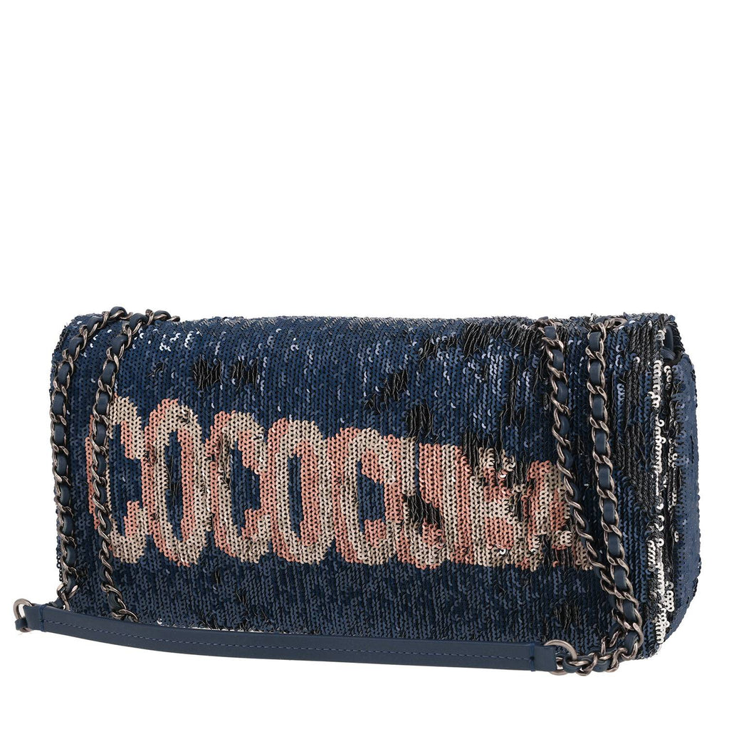 Chanel Editions Limitées handbag in blue paillette