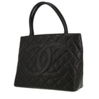 Chanel handbag Black grained leather medallion