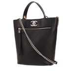 Chanel handbag in black quilted leather