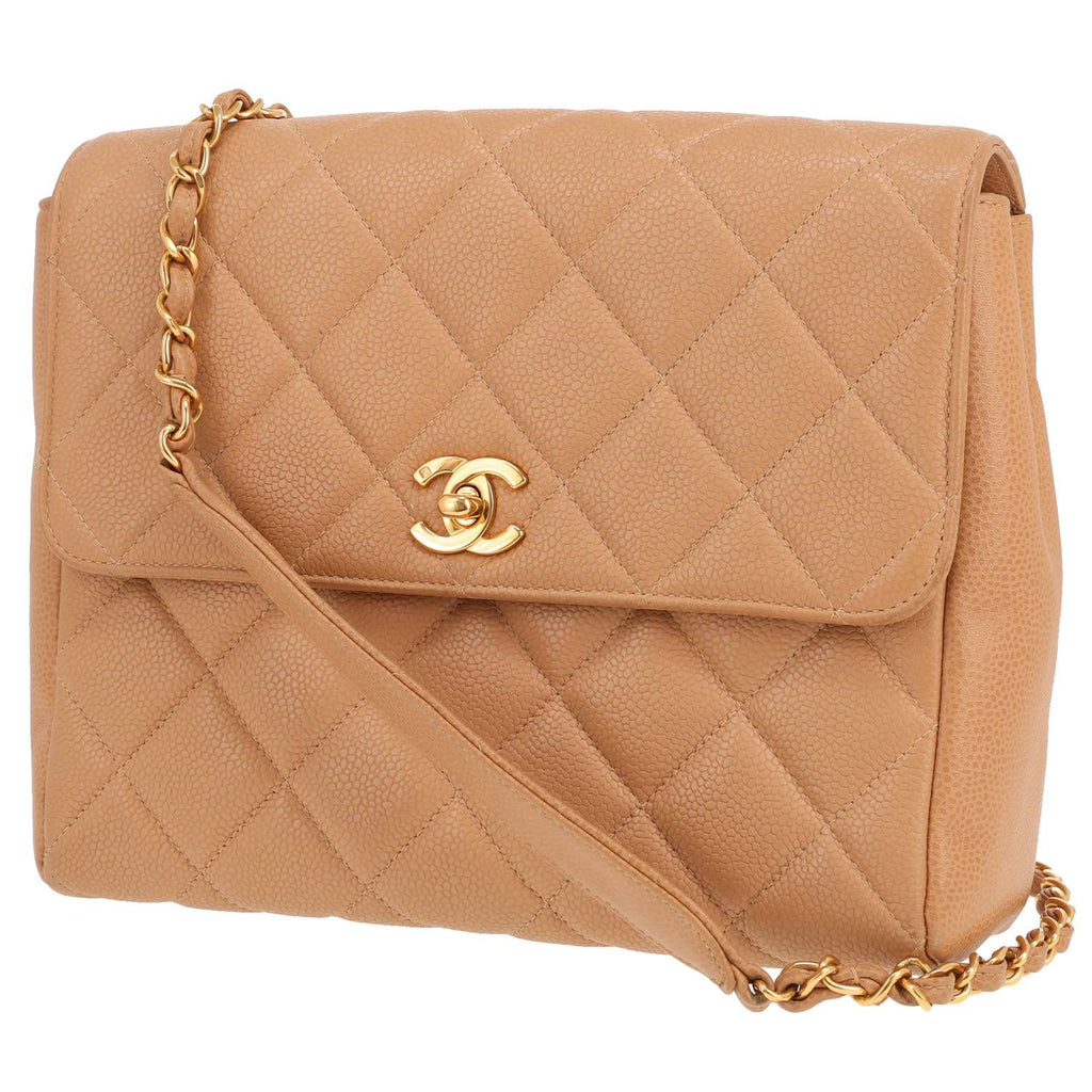 Chanel shoulder bag in beige quilted grained leather