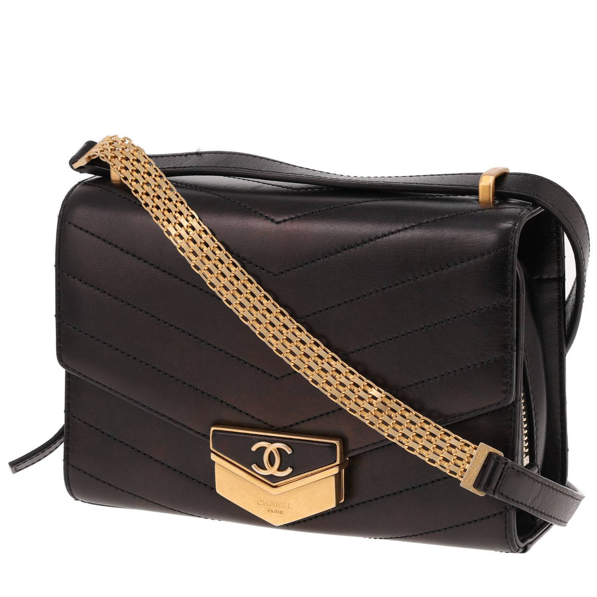 Chanel shoulder bag in black leather