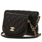 Chanel shoulder bag in black quilted leather