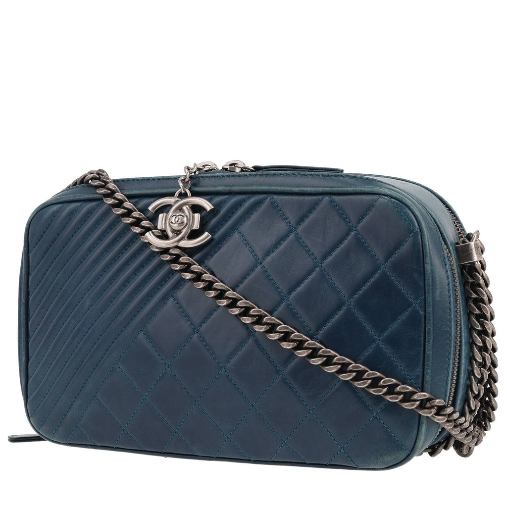 Chanel shoulder bag in blue quilted leather