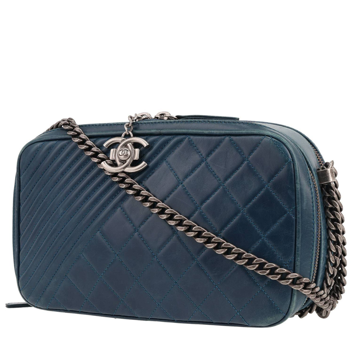 Chanel shoulder bag in blue quilted leather
