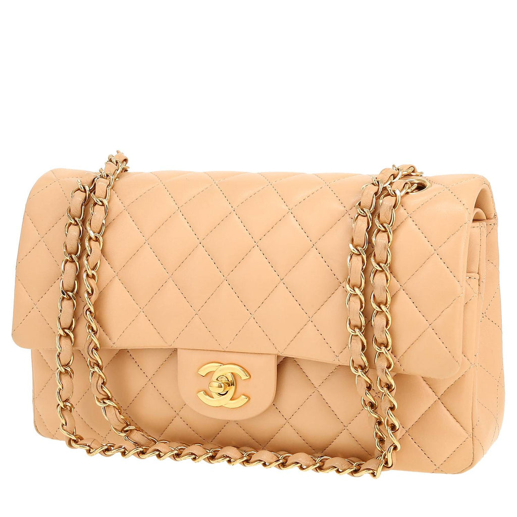 Chanel Timeless Classic handbag in beige quilted leather