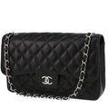 Chanel Timeless Jumbo shoulder bag in black quilted grained leather