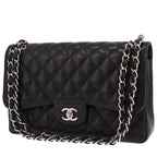 Chanel Timeless Jumbo shoulder bag in black quilted grained leather