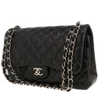Chanel Timeless Jumbo shoulder bag in black quilted leather