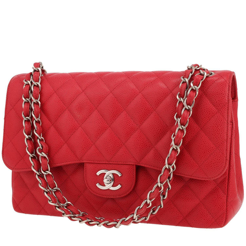 Chanel Timeless Jumbo shoulder bag in red quilted grained leather