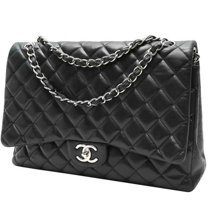 Chanel Timeless Maxi Jumbo handbag in black quilted leather