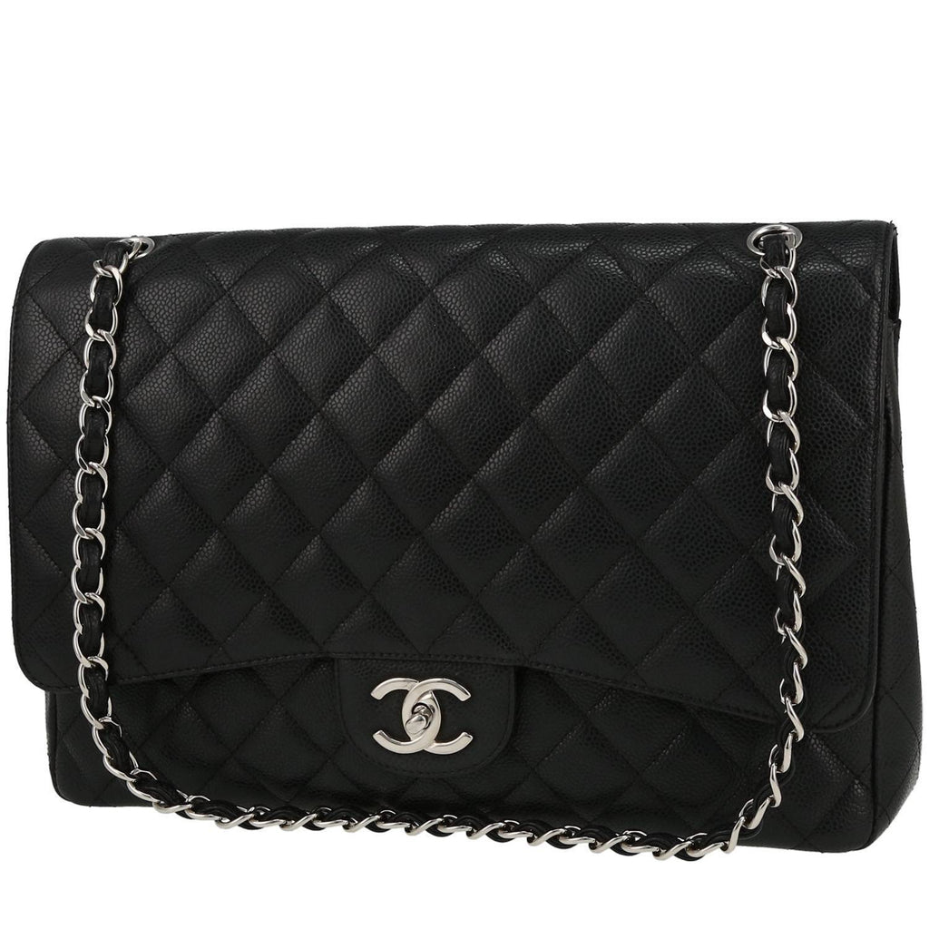 Chanel Timeless Maxi Jumbo shoulder bag in black quilted grained leather
