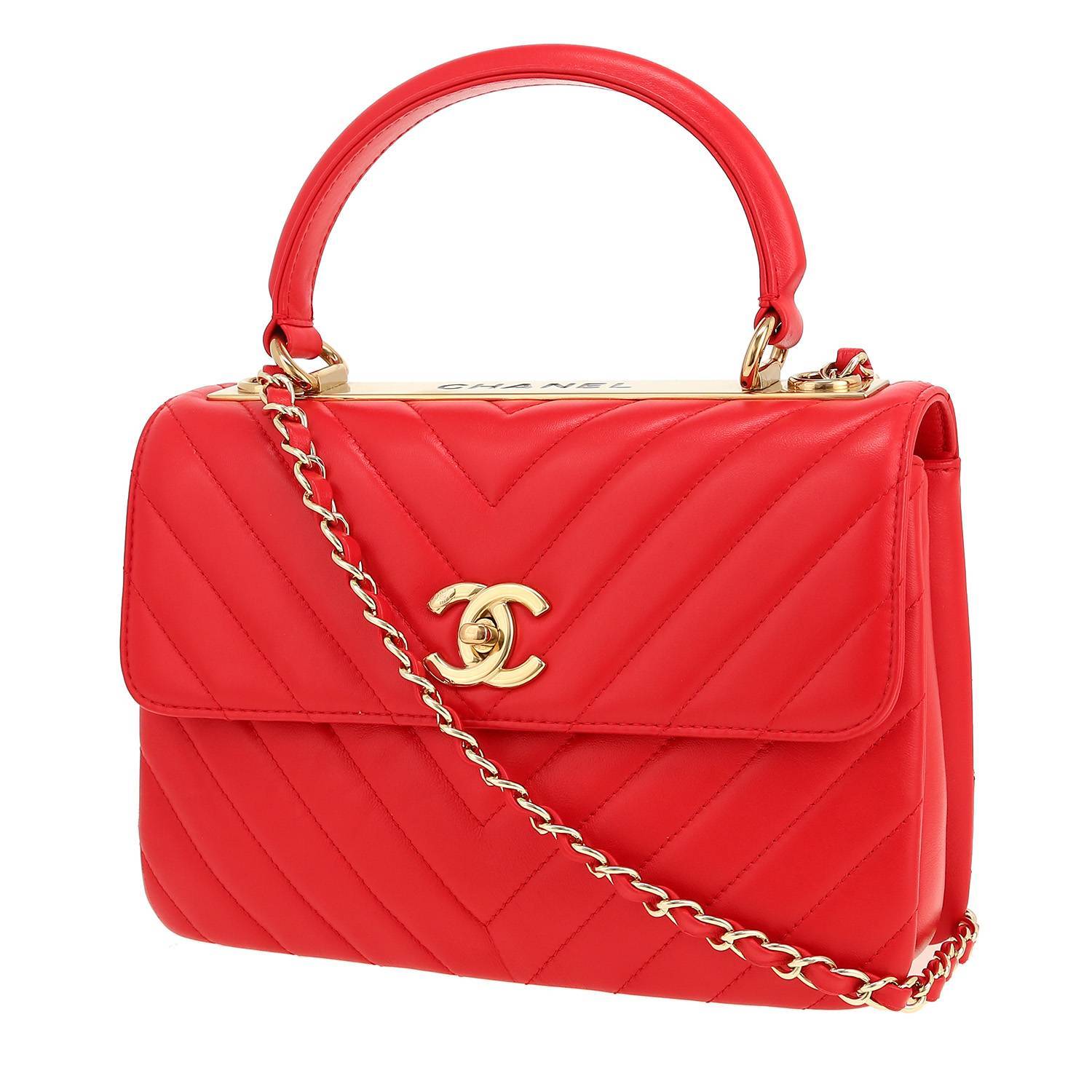 Chanel Trendy CC shoulder bag in red quilted leather