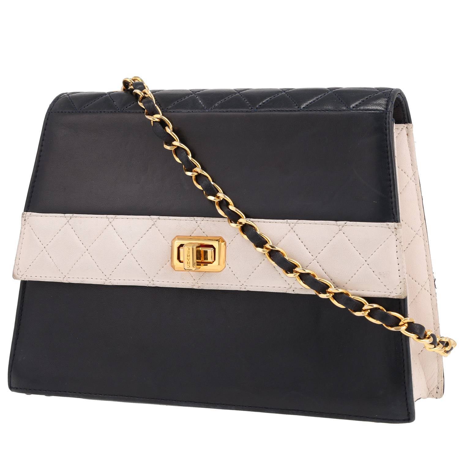 Chanel Vintage handbag in blue and white quilted leather