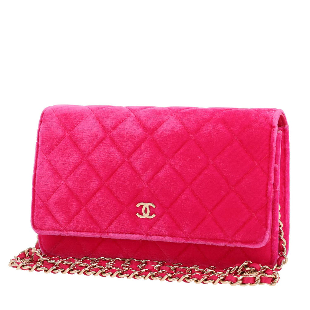 Chanel Wallet on Chain shoulder bag in pink velvet