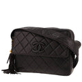 Vintage Chanel shoulder bag in black quilted leather