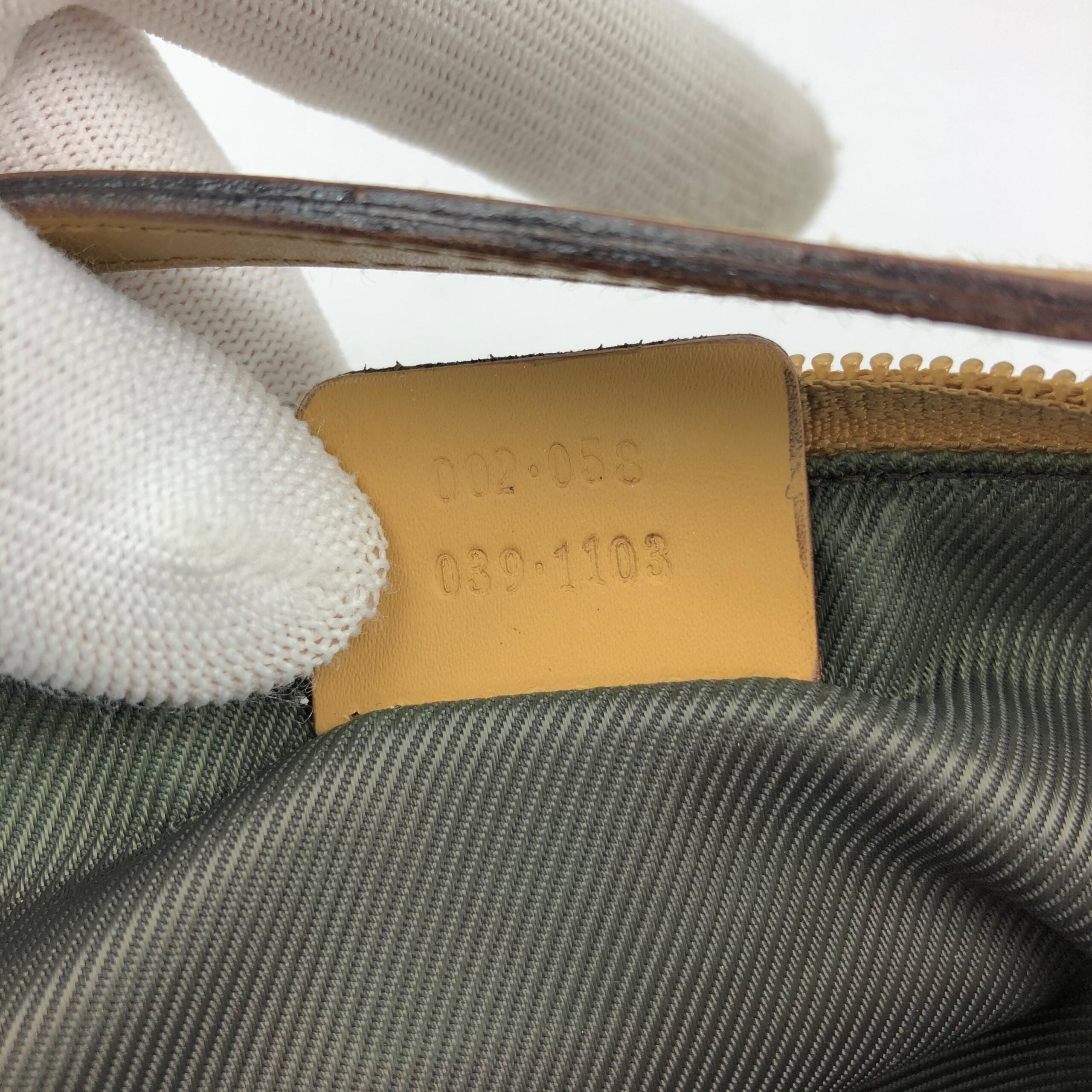 GUCCI MONOGRAM SHOULDER BAG