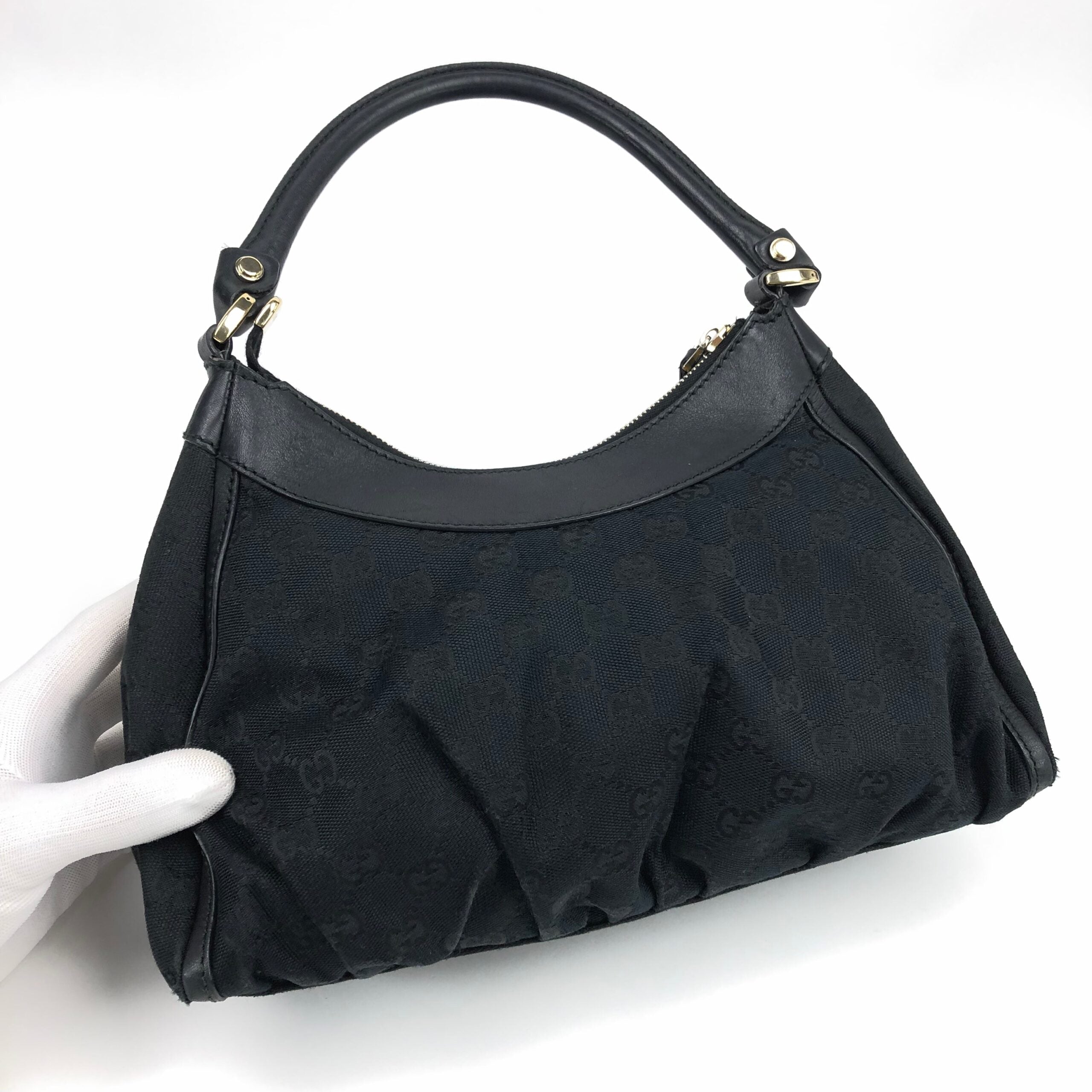 GUCCI MONOGRAM ABBEY SHOULDER BAG