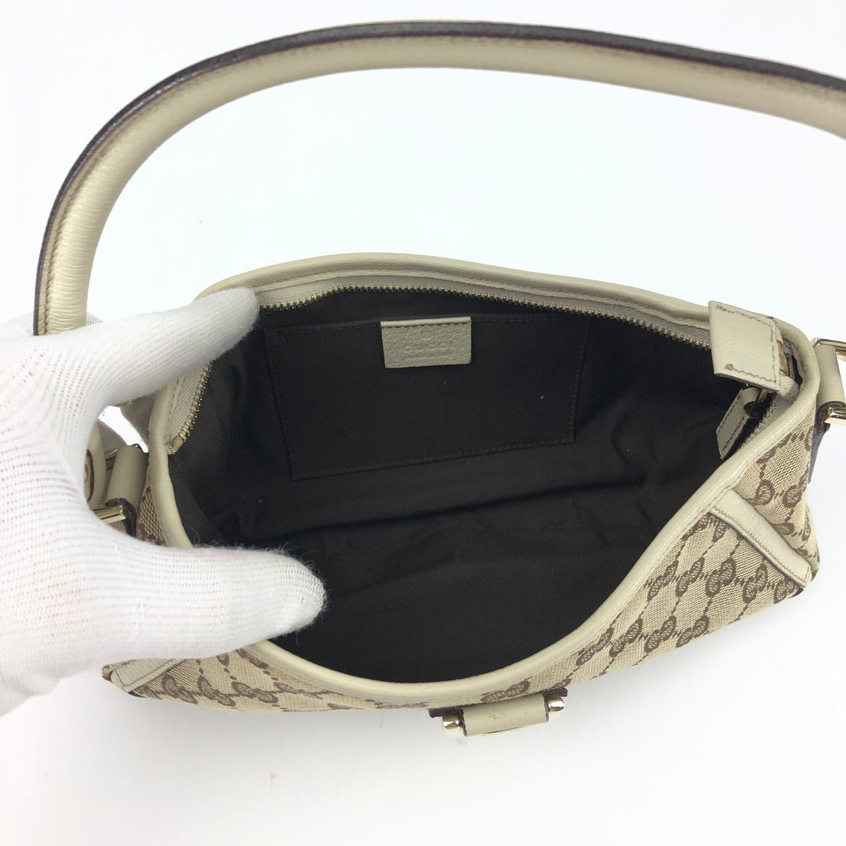 GUCCI MONOGRAM SHOULDER BAG