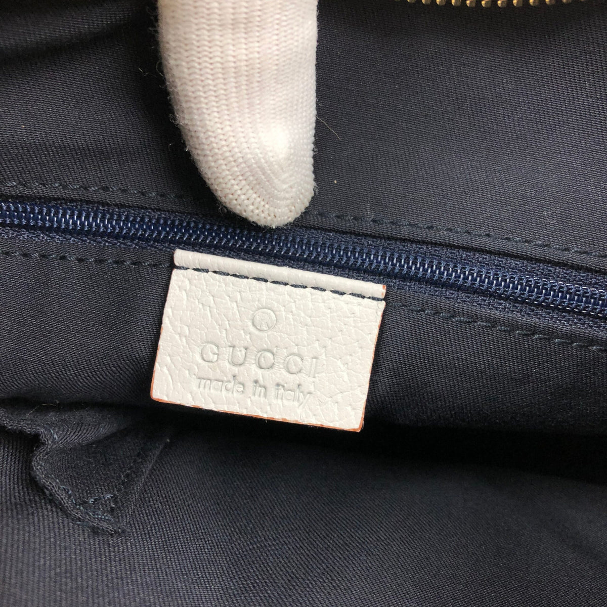 GUCCI LEATHER SHOULDER BAG