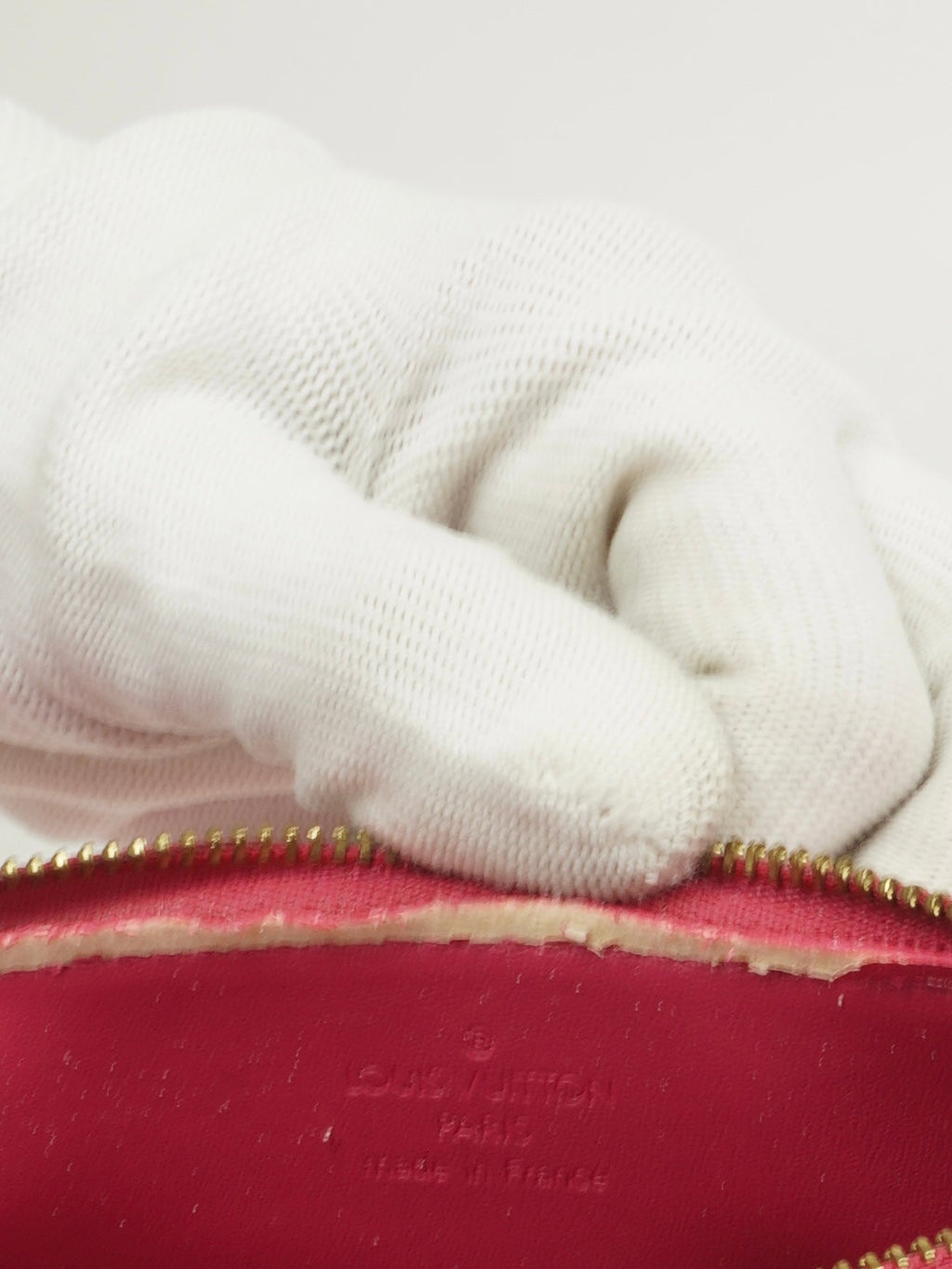 LOUIS VUITTON VERNIS POCHETTE BAG