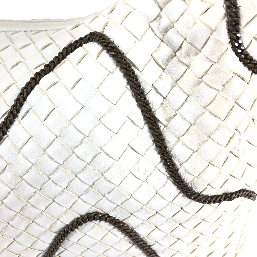 BOTTEGA VENETA INTRECCIATO HOBO BAG WITH CHAIN DETAILING