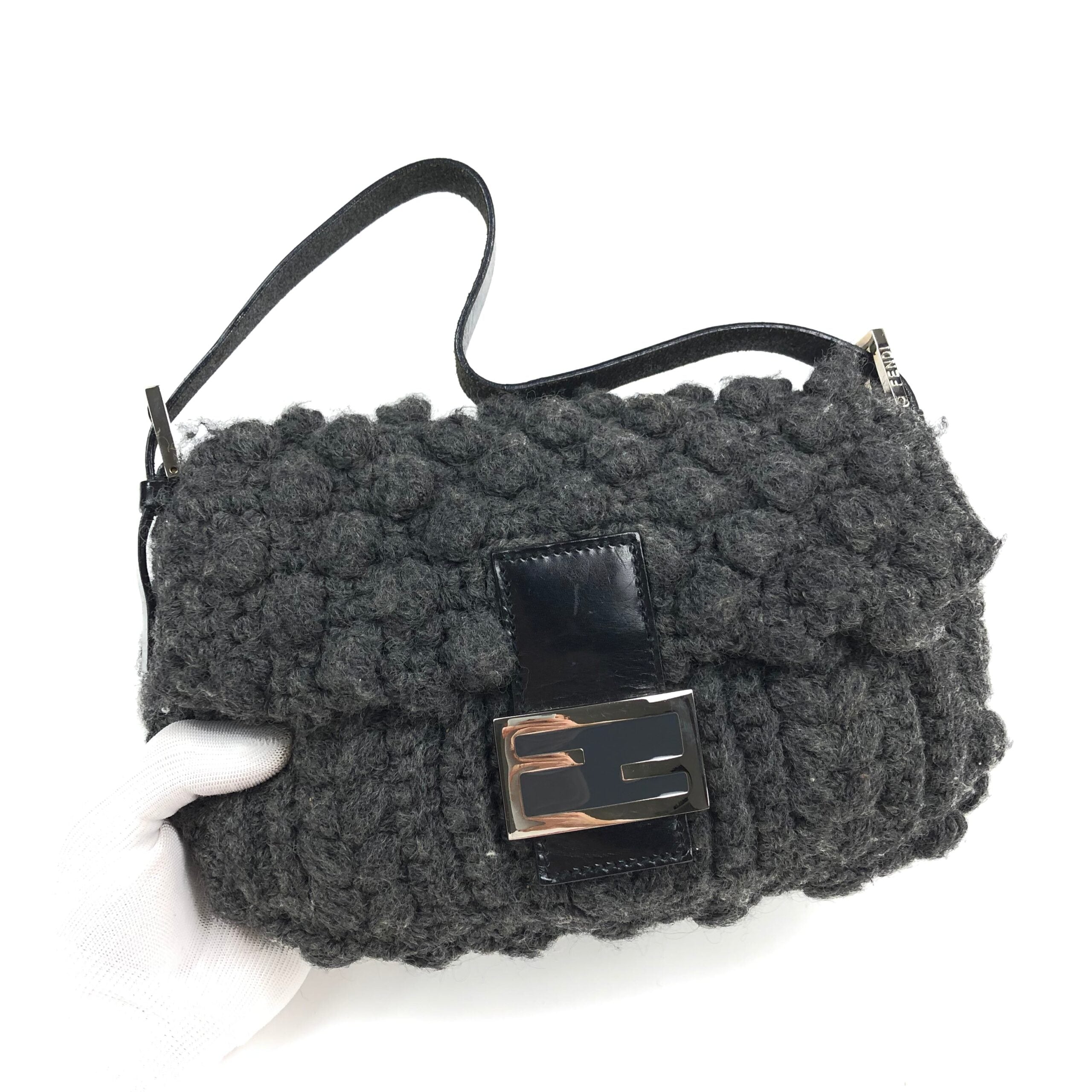 FENDI CASHMERE WOOL BAGUETTE SHOULDER BAG