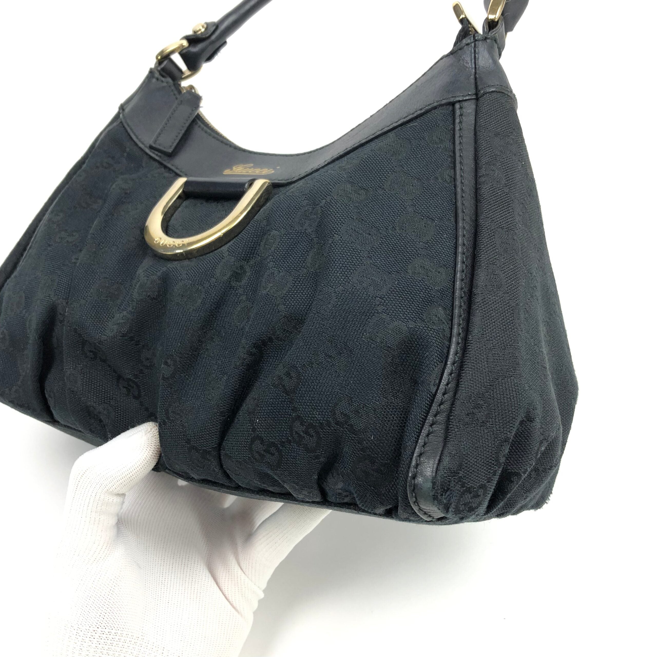 GUCCI MONOGRAM ABBEY SHOULDER BAG