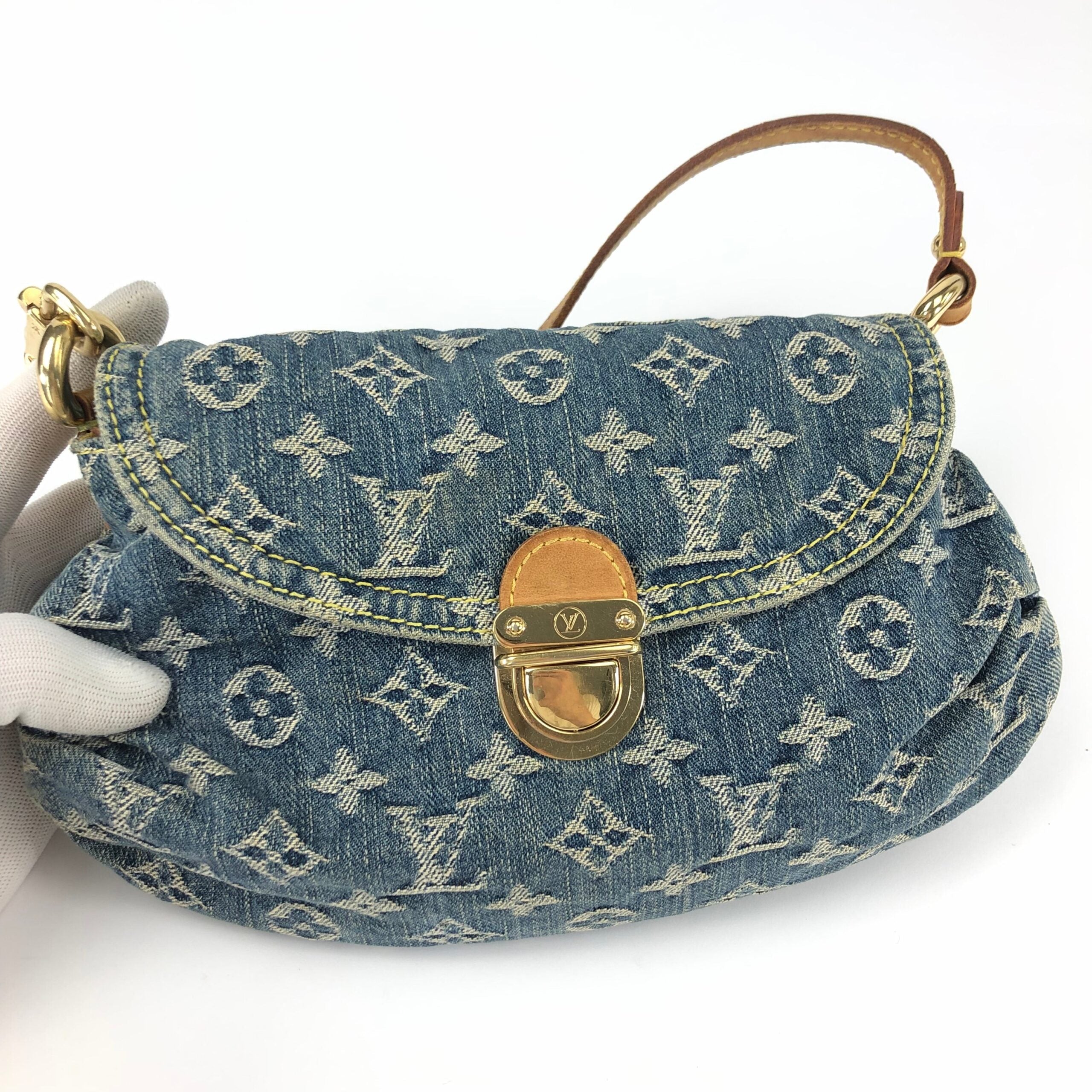 LOUIS VUITTON PLEATY DENIM SHOULDER BAG
