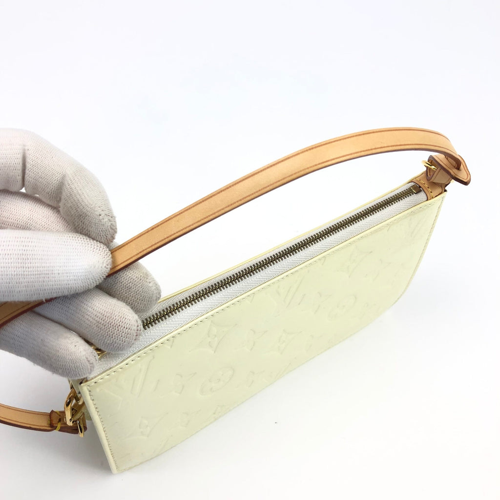 LOUIS VUITTON LEXINGTON VERNIS POCHETTE BAG