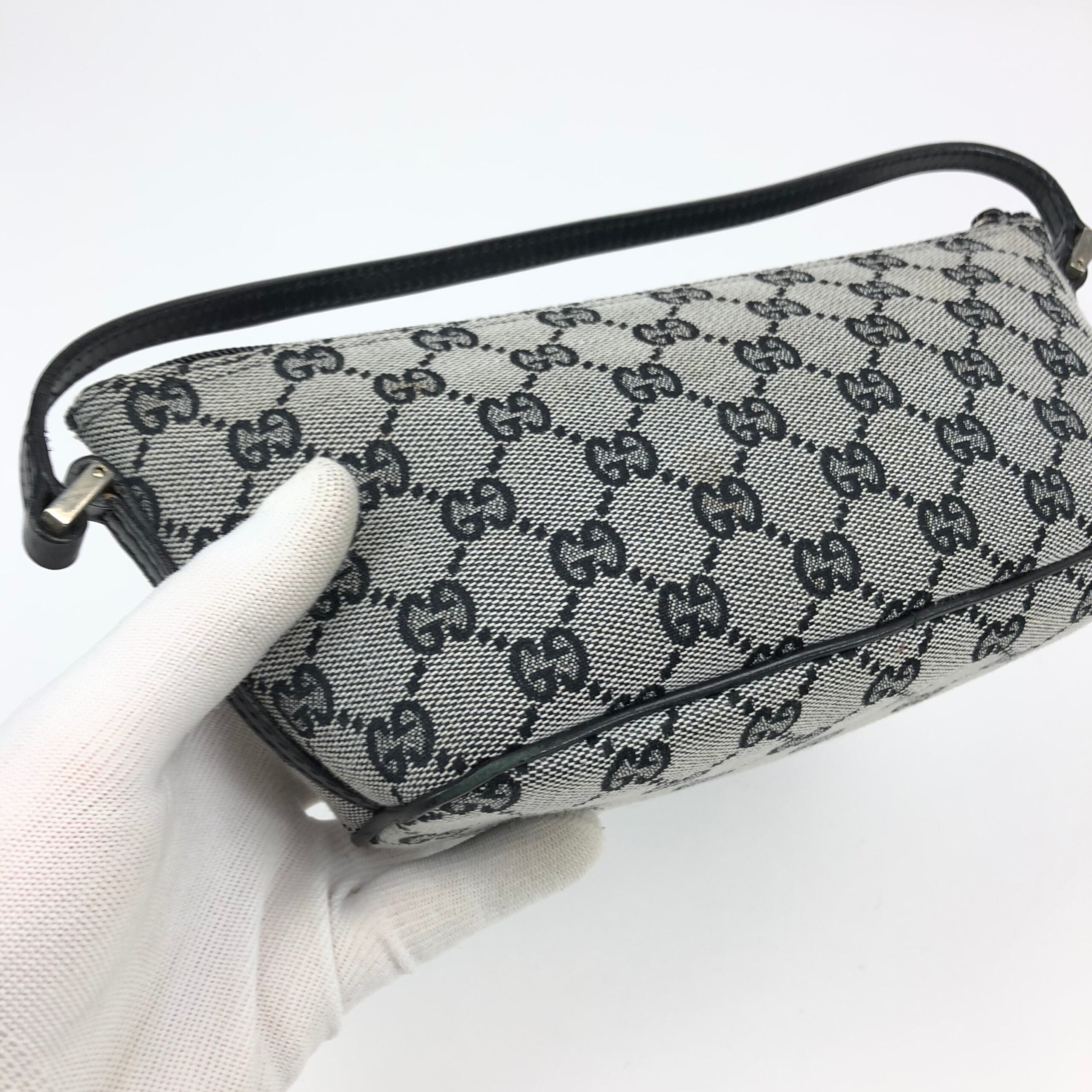 GUCCI MONOGRAM SHOULDER BAG