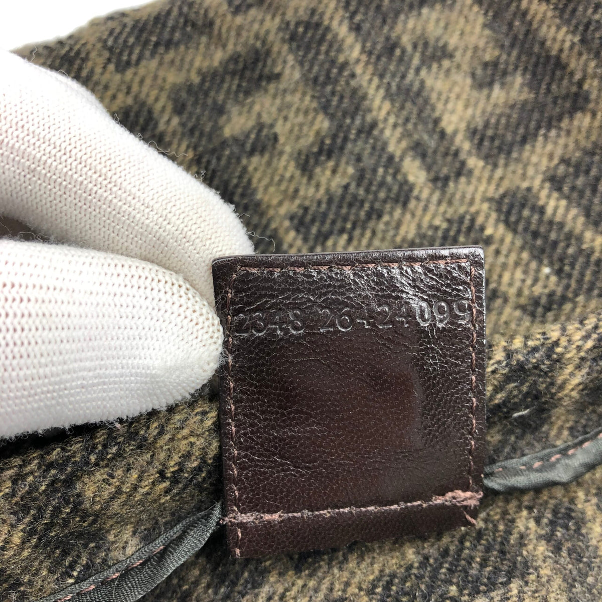 FENDI CASHMERE WOOL BAGUETTE SHOULDER BAG
