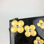 LOUIS VUITTON VERNIS POCHETTE SHOULDER BAG