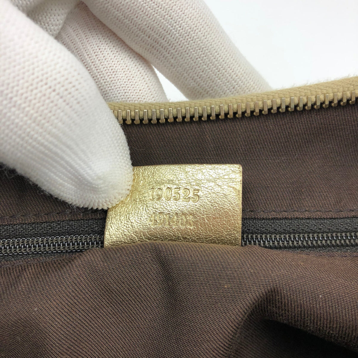 GUCCI ABBEY MONOGRAM SHOULDER BAG