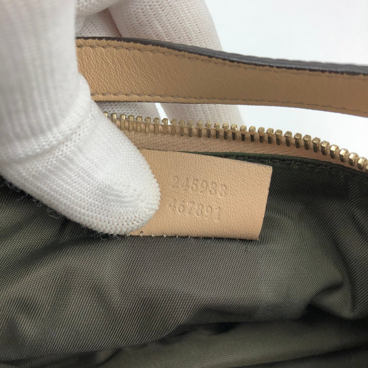 GUCCI MONOGRAM SHOULDER BAG