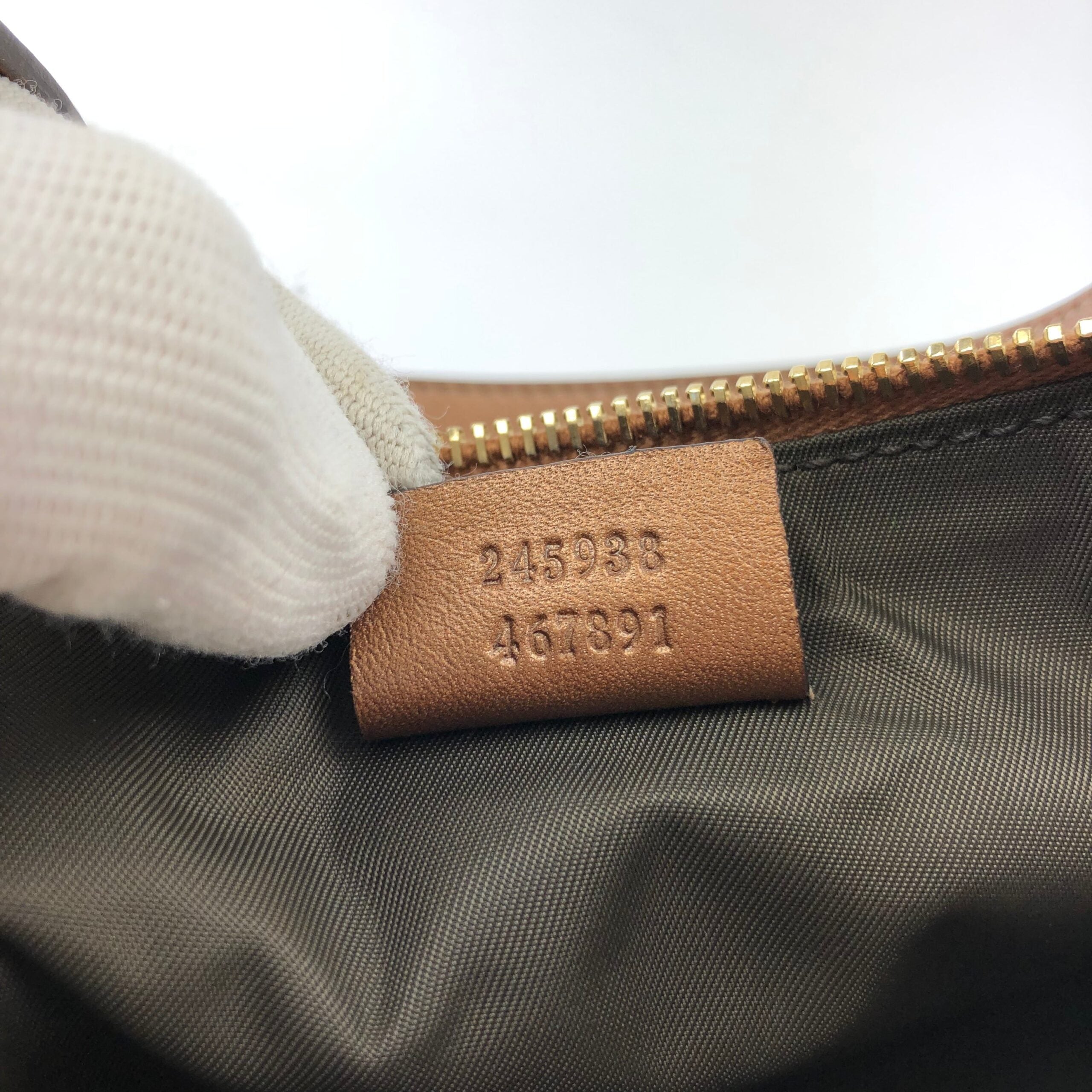 GUCCI MONOGRAM SHOULDER BAG