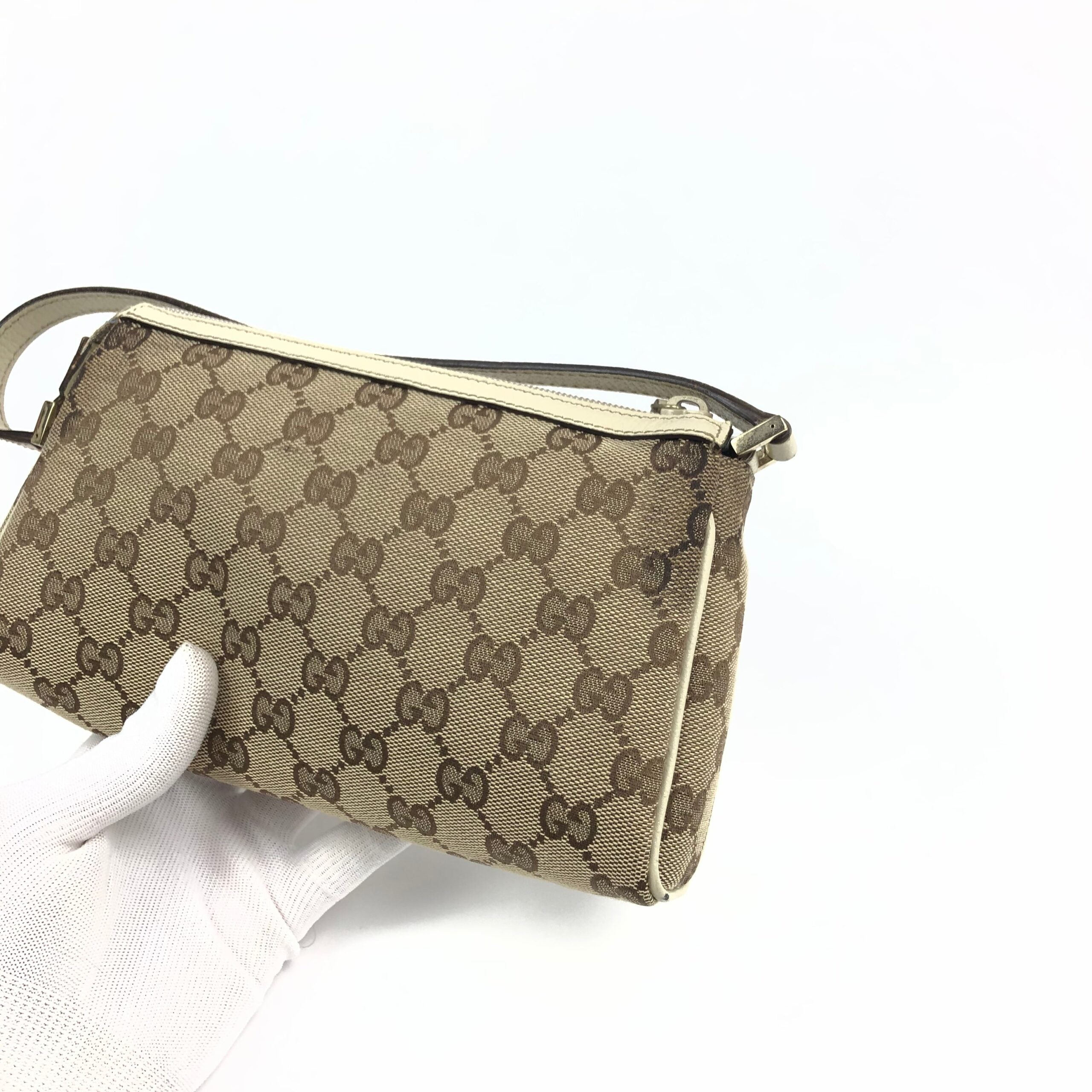 GUCCI MONOGRAM SHOULDER BAG