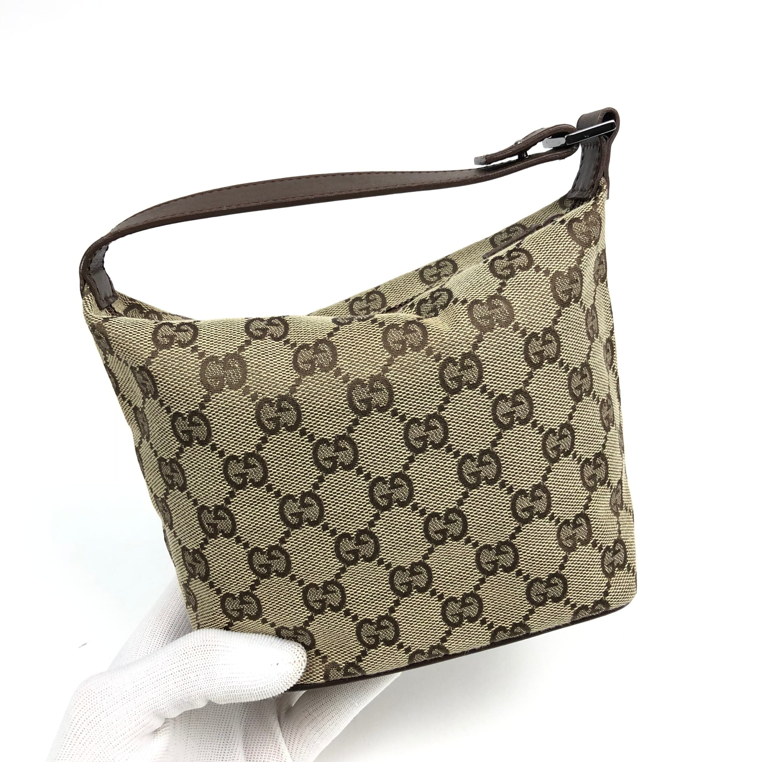 GUCCI MONOGRAM CLUTCH BAG