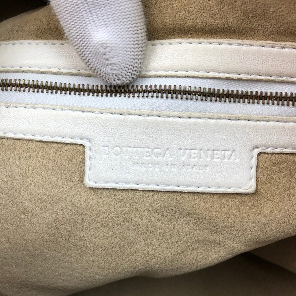 BOTTEGA VENETA INTRECCIATO HOBO BAG WITH CHAIN DETAILING