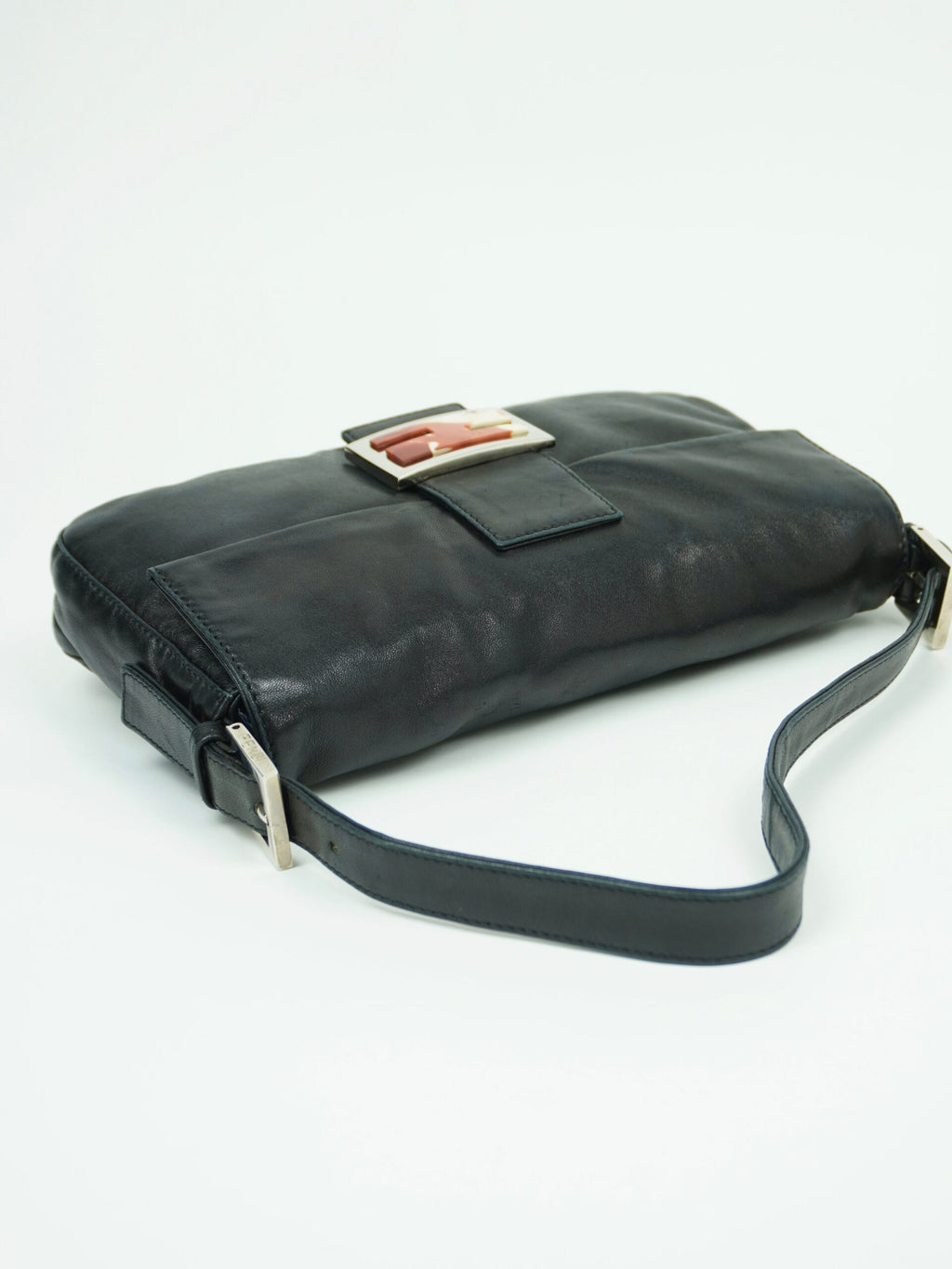 FENDI LEATHER BAGUETTE WITH MARBLE BUCKLE