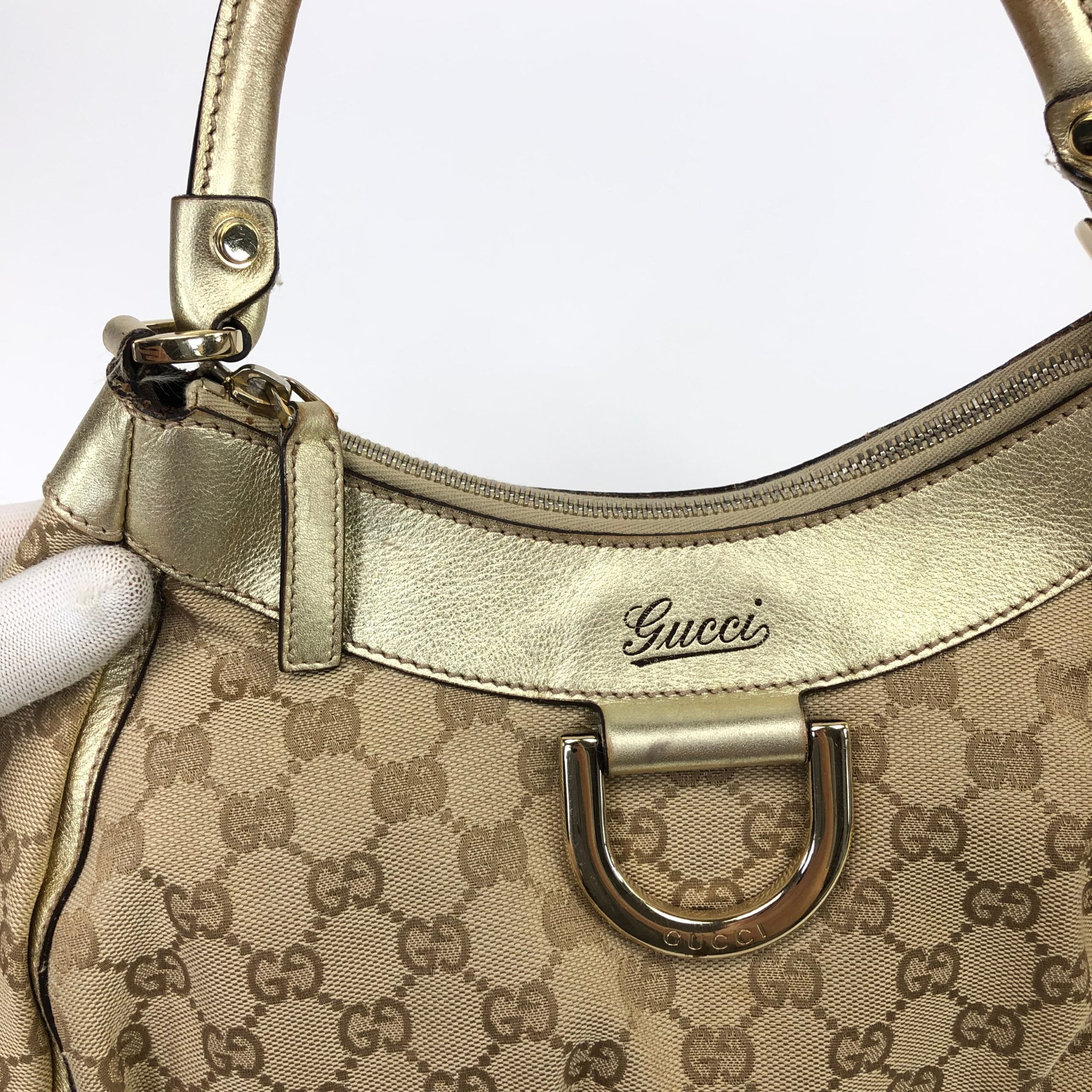 GUCCI ABBEY MONOGRAM SHOULDER BAG