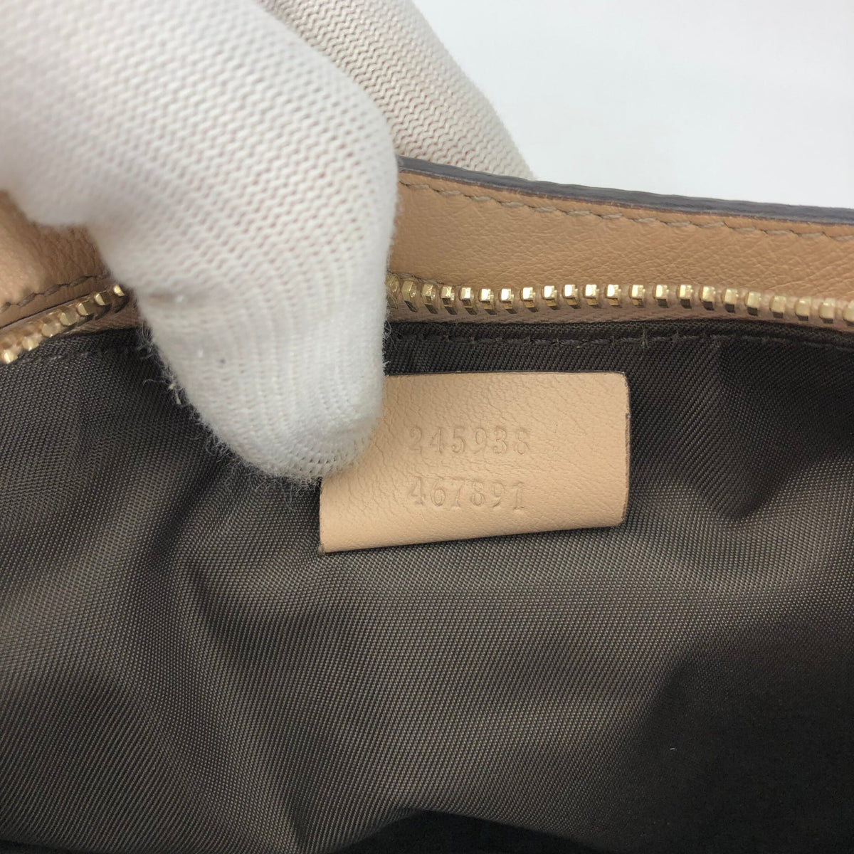 GUCCI MONOGRAM SHOULDER BAG