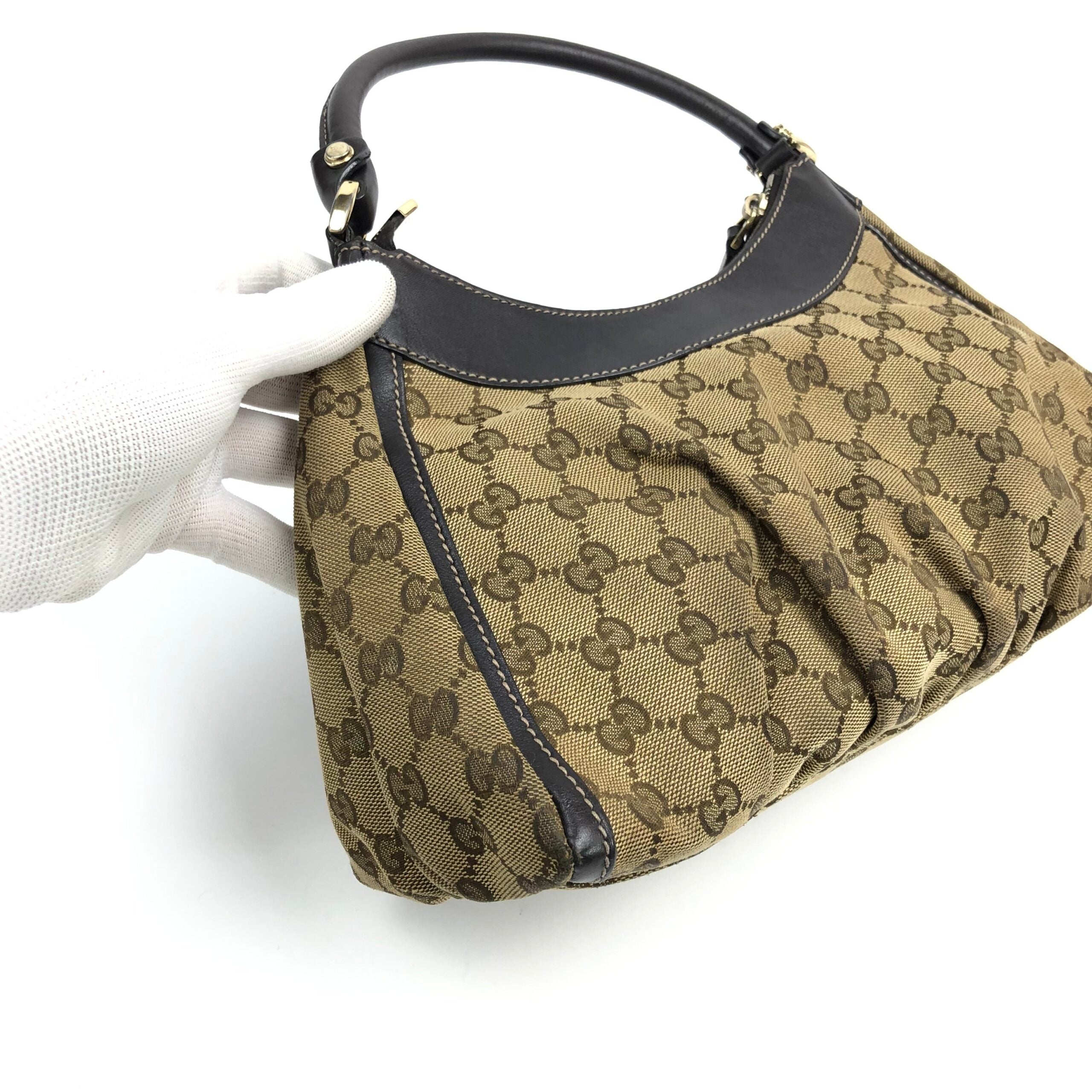 GUCCI ABBEY MONOGRAM SHOULDER BAG