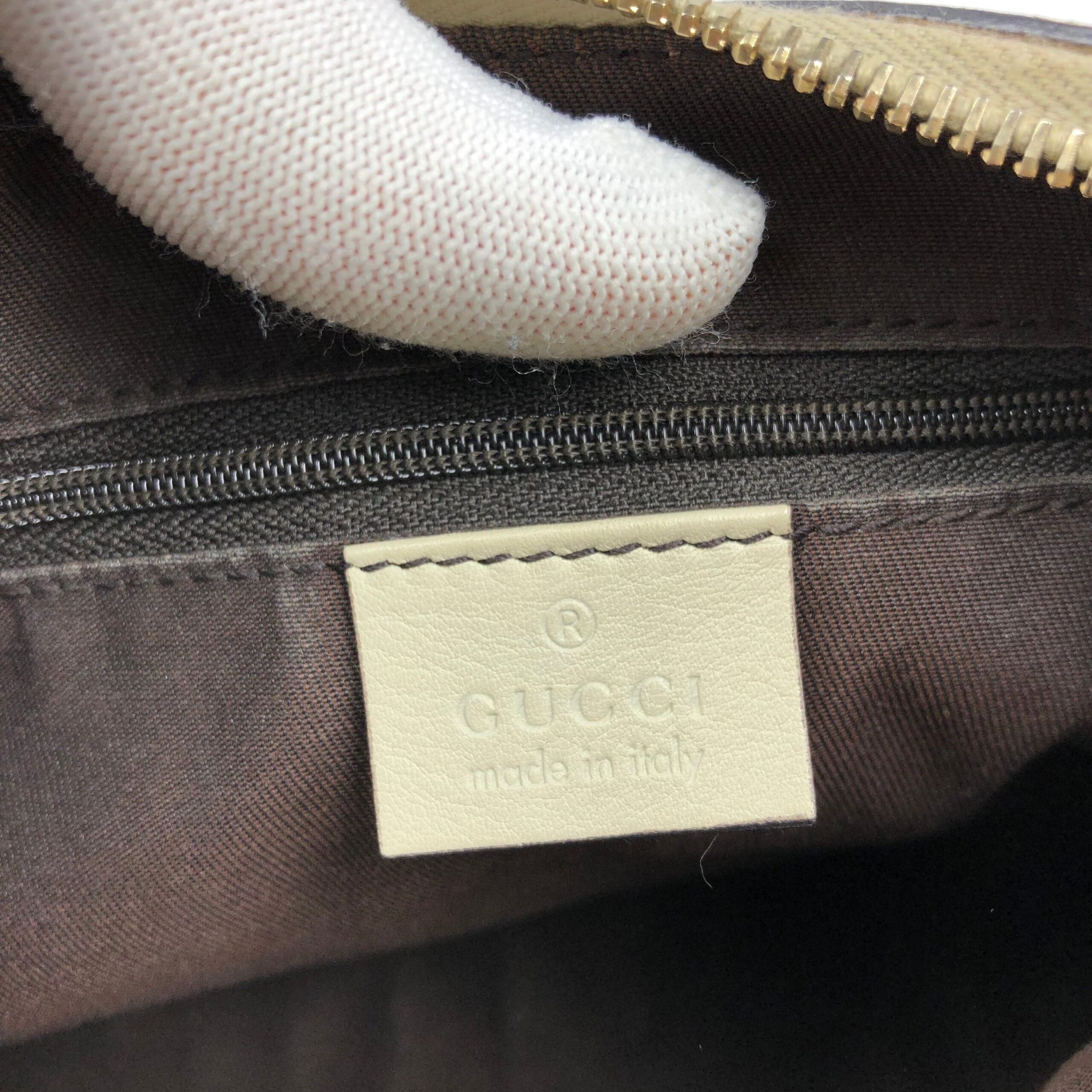 GUCCI ABBEY MONOGRAM LEATHER SHOULDER BAG