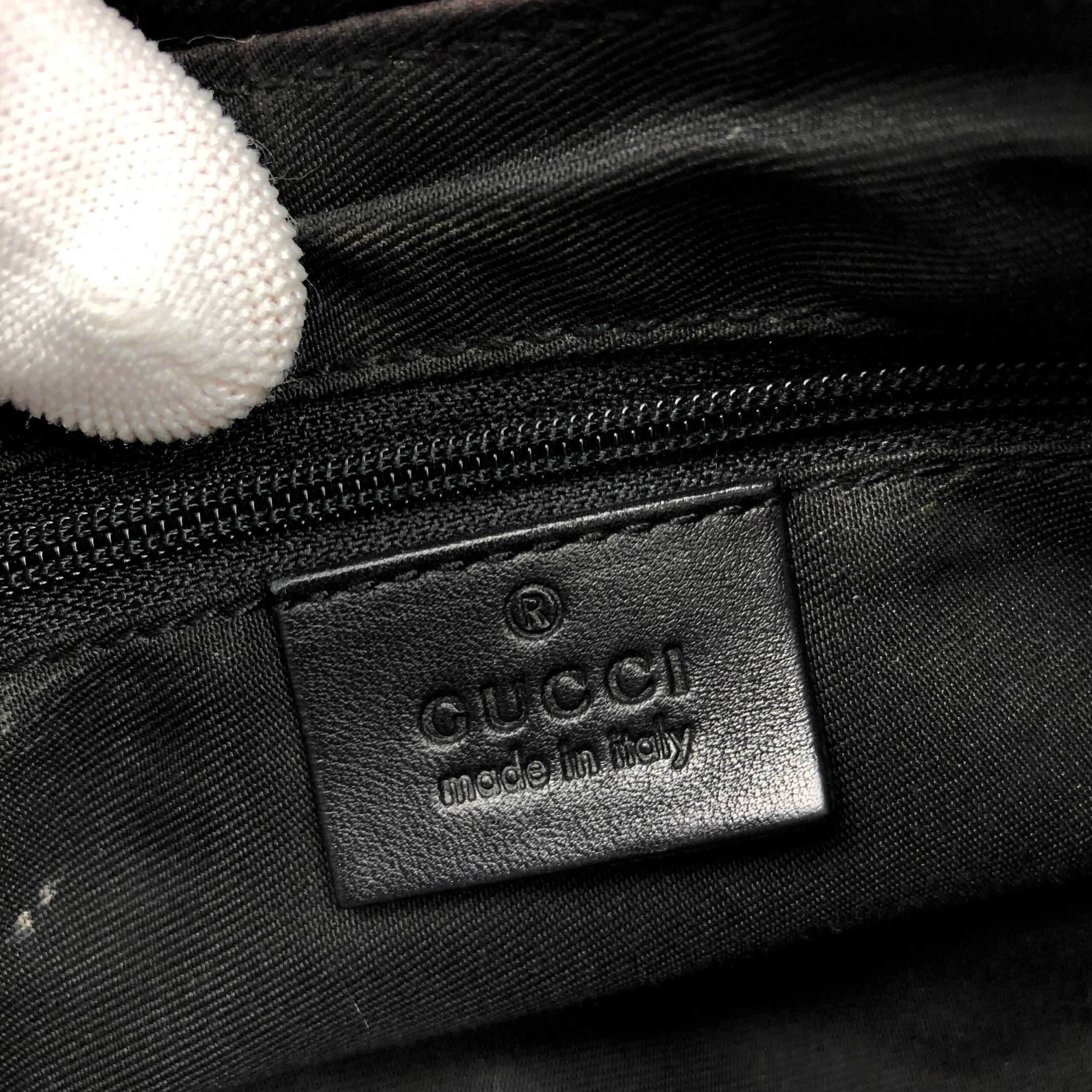 GUCCI MONOGRAM ABBEY SHOULDER BAG