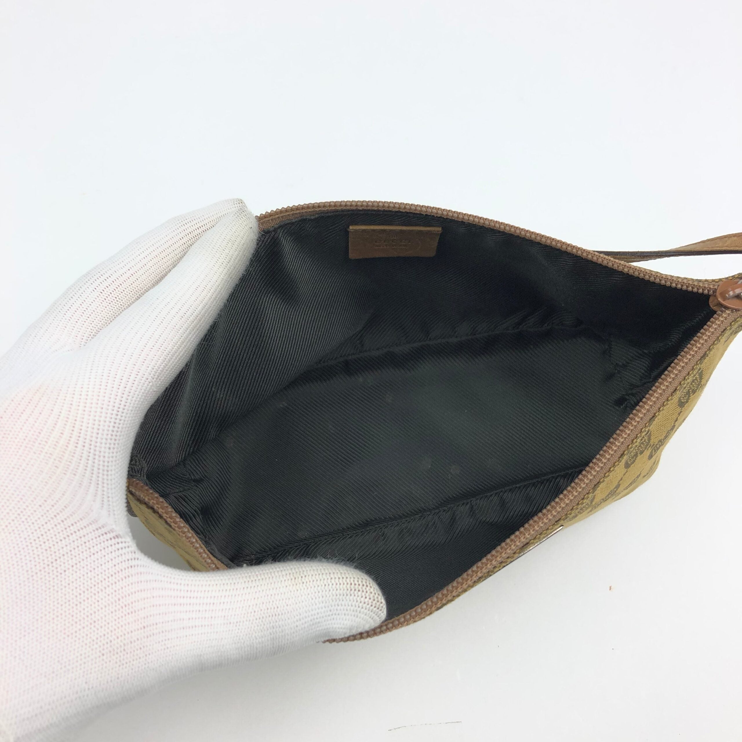 GUCCI MONOGRAM SHOULDER BAG