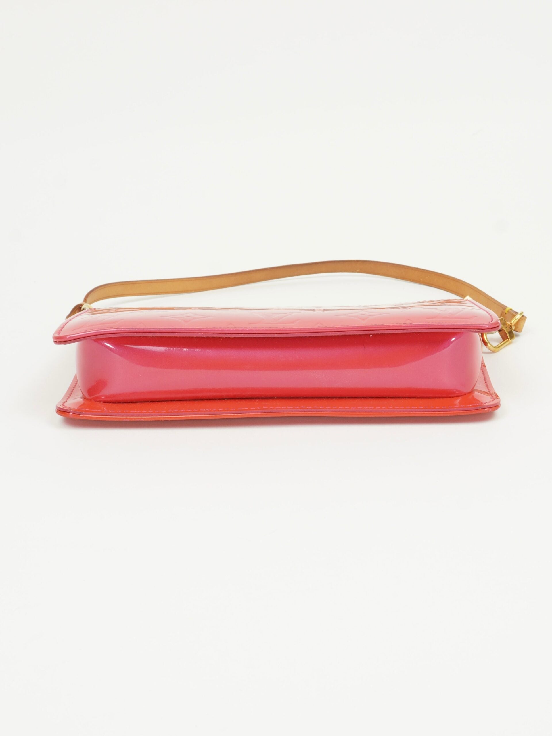 LOUIS VUITTON VERNIS POCHETTE BAG